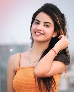 Ladki Ka Photo