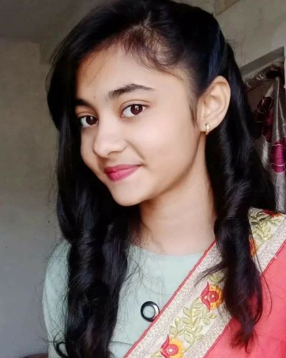 Ladki Ka Photo